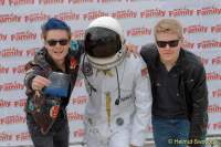 d140705-10245260-100-rewe_family-dunkelblau