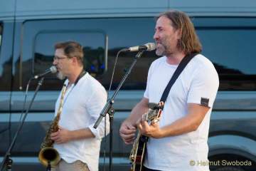 Roland Hefter - Sommer in der Stadt - Biergarten am Wittelsbacherplatz