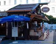 Roland Hefter - Sommer in der Stadt - Biergarten am Wittelsbacherplatz