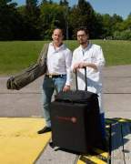 d180507-115338-250-100-schlaganfall-experten_mit_heli_zum_patienten