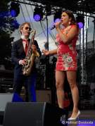 d150725-18370740-100-sommernachtstraum-hermes_house_band