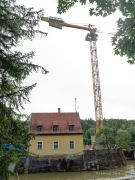 Spatenstich zur Sanierung des Großhesseloher Wehrs