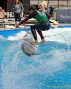 d140810-15224490-100-surf_and_style-em