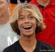 d140810-16242680-100-surf_and_style-em