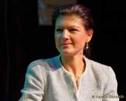 D161129-20212350-100-Tollwood-Podiumsdiskusion-Geld_macht_Moral