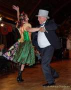 d170526-214351-400-110-vorstadthochzeit