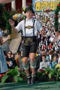 d180930-111655-400-100-wiesn-standkonzert