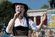 d180930-113552-000-100-wiesn-standkonzert