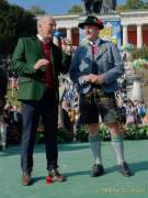 d180930-115105-400-100-wiesn-standkonzert