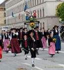 d180923-115953-800-100-wiesn_trachtenumzug