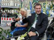 d180923-121544-800-100-wiesn_trachtenumzug