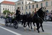d180923-122421-400-100-wiesn_trachtenumzug