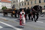 d180923-122629-330-100-wiesn_trachtenumzug