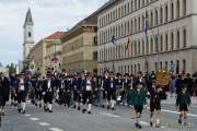 d180923-123145-600-100-wiesn_trachtenumzug