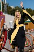 d190921-111817-250-100-wiesn_einzug_wiesnwirte
