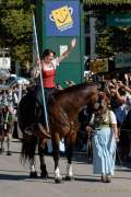 d190921-112114-880-100-wiesn_einzug_wiesnwirte
