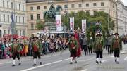 d190922-114535-800-100-wiesn_trachtenumzug