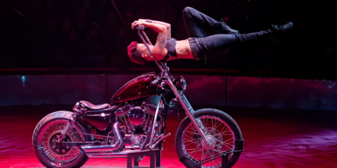 Circus Krone 2025 Premiere von „ICH.DU.WIR.KRONE"